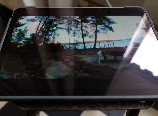 Sandra Hauser, Himmel ohne Fliesen 2022, Live Stream from La Cote, Provence, part of IWPNT, with support of Christine & Stephan Kostropetsch. August 20, 2022, Au Ciel, Galerie Sandra Bürgel, Berlin.